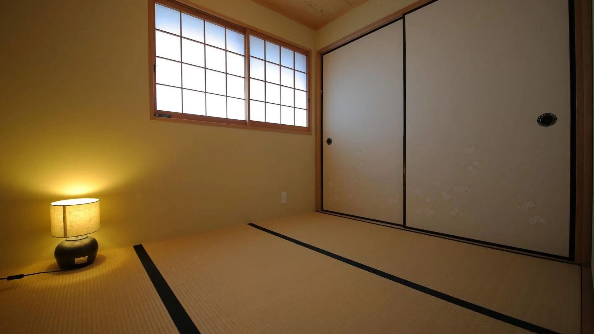 Kyomachiya Maiko-Miyakawasuji Apartment Kyoto 0*,