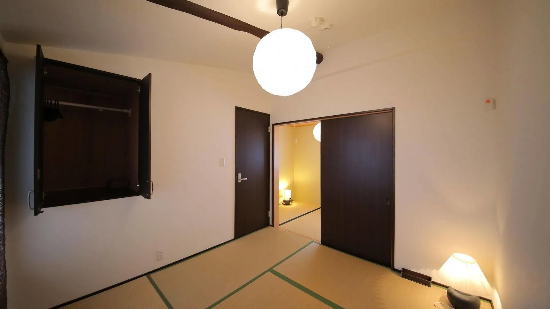 Kyomachiya Maiko-Miyakawasuji Apartment Kyoto 0*,  Japan